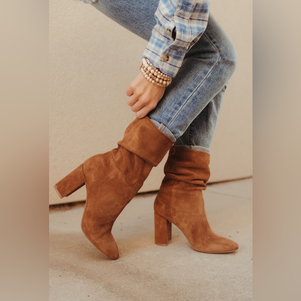 Chinese laundry  boots for women size 7 color brown Like new